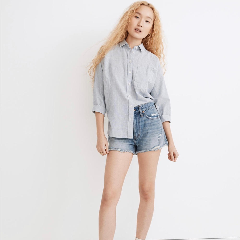 Madewell Relaxed Denim Shorts in Renfield Wash: Destructed Edition Size 26